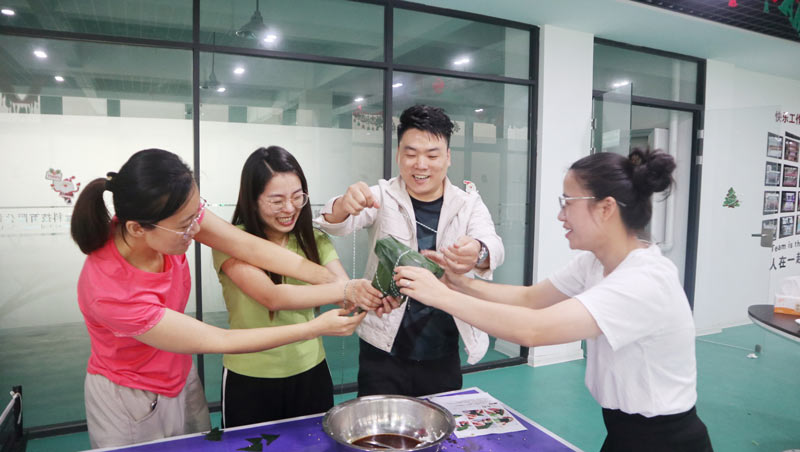 品粽香滋味，繪多彩生活 | 寶開舉辦“包粽子 · 繪彩蛋 · 迎端午”主題活動